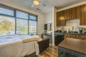 Fully Furnished Apartment near Campus and Downtown